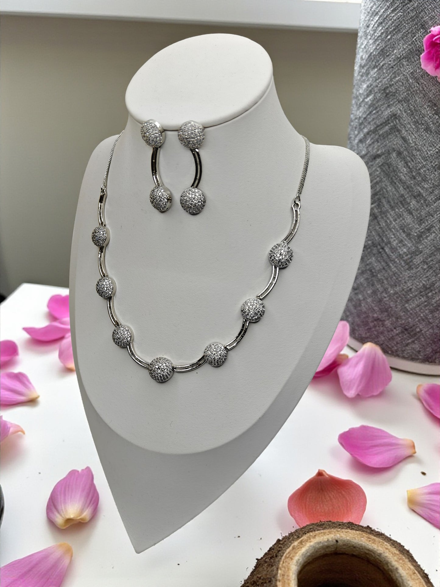 Blossom Necklace - White
