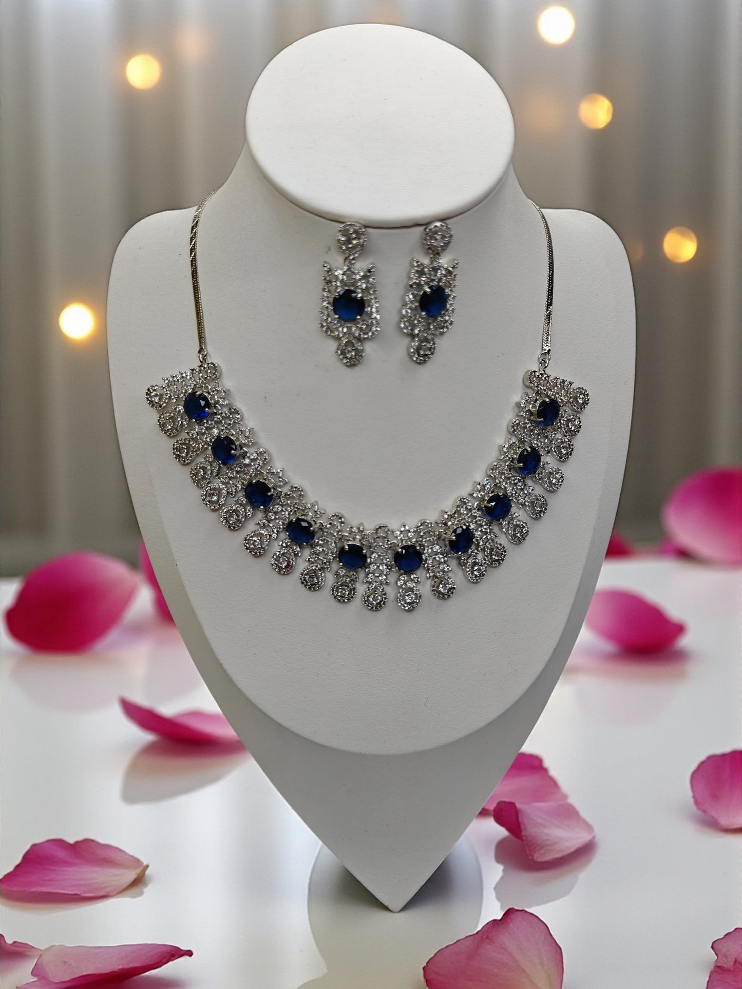 Daisy Necklace - Blue