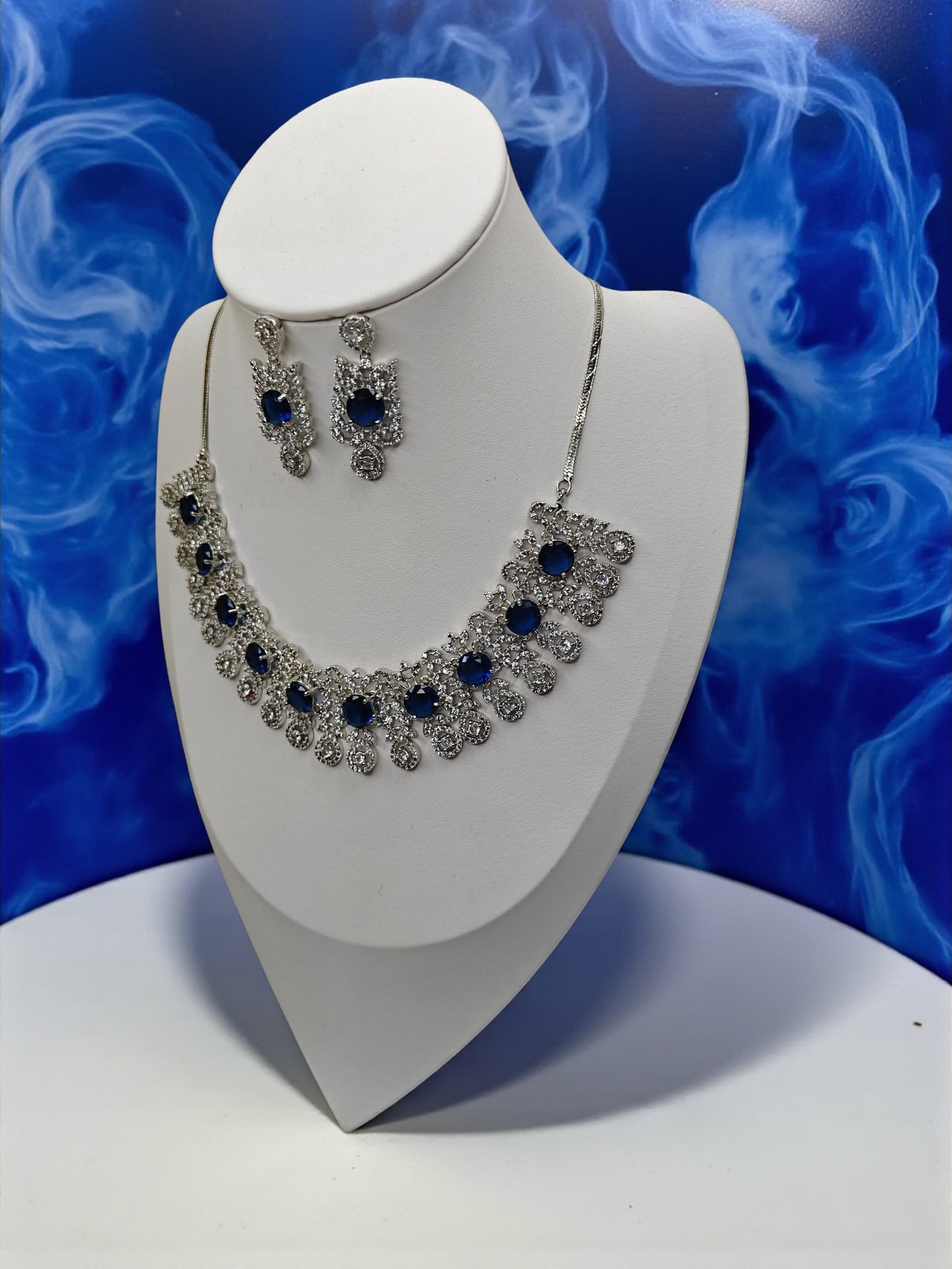 Daisy Necklace - Blue