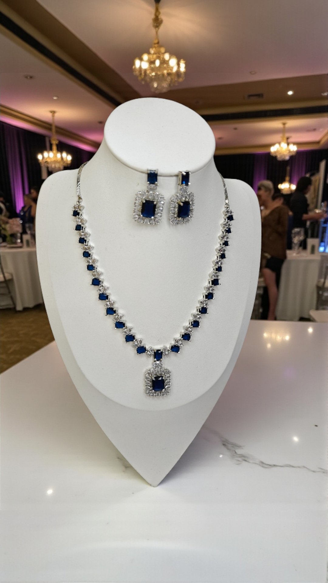 Hazel Necklace Set - Blue