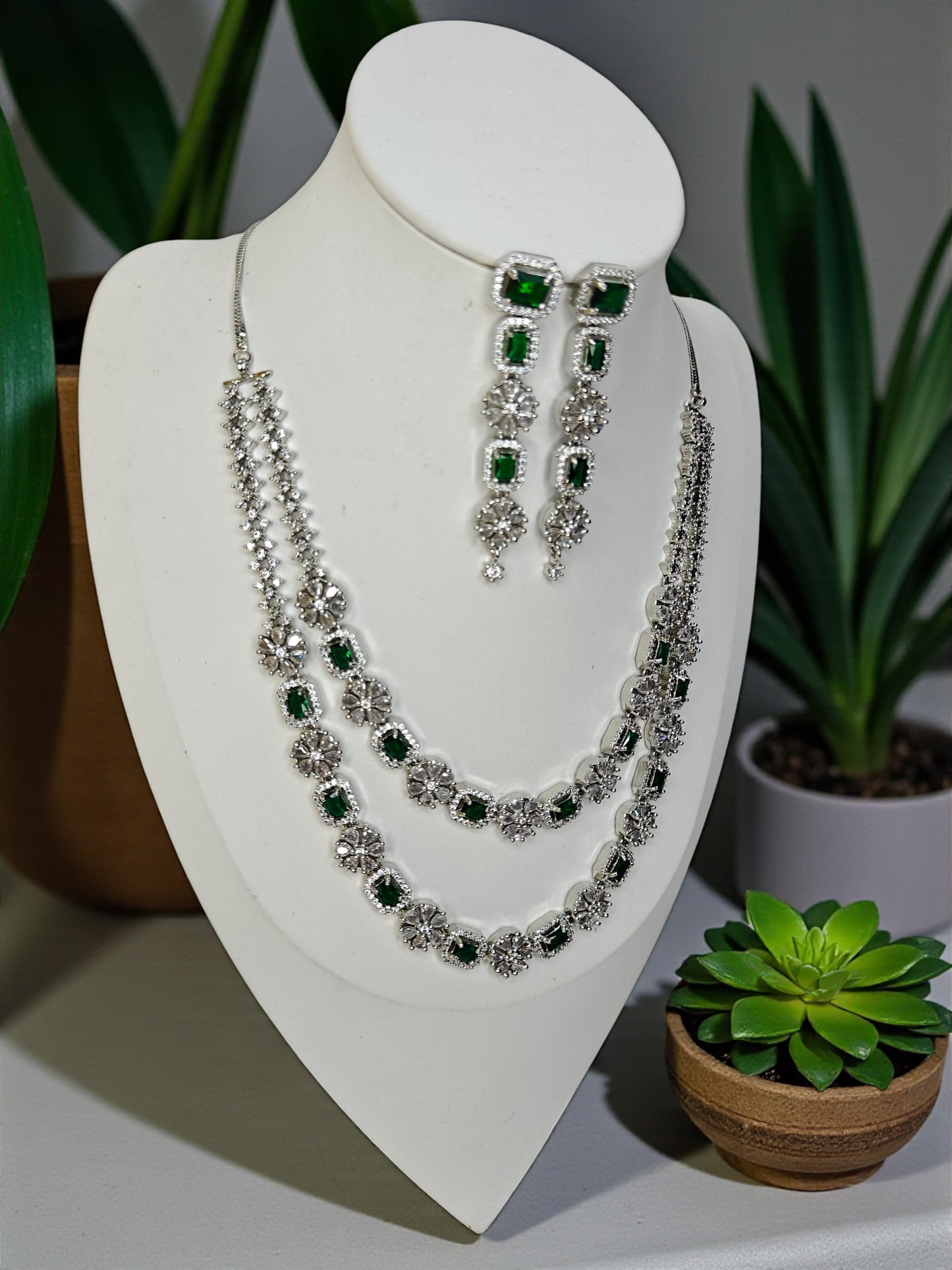 Lalima Necklace - Emerald