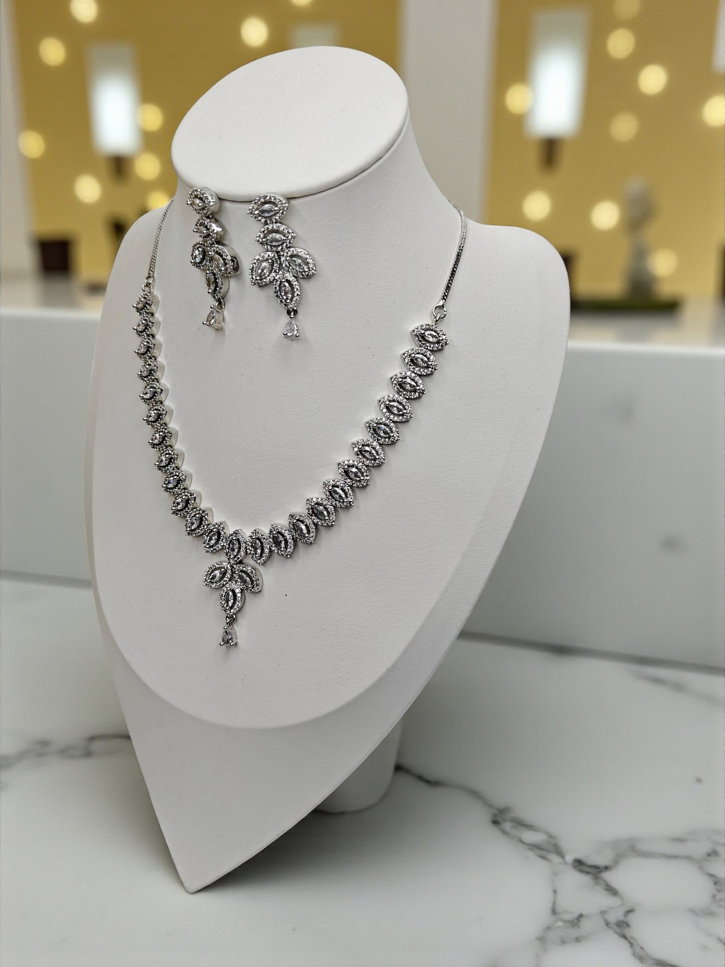 Nagina Necklace Set β White