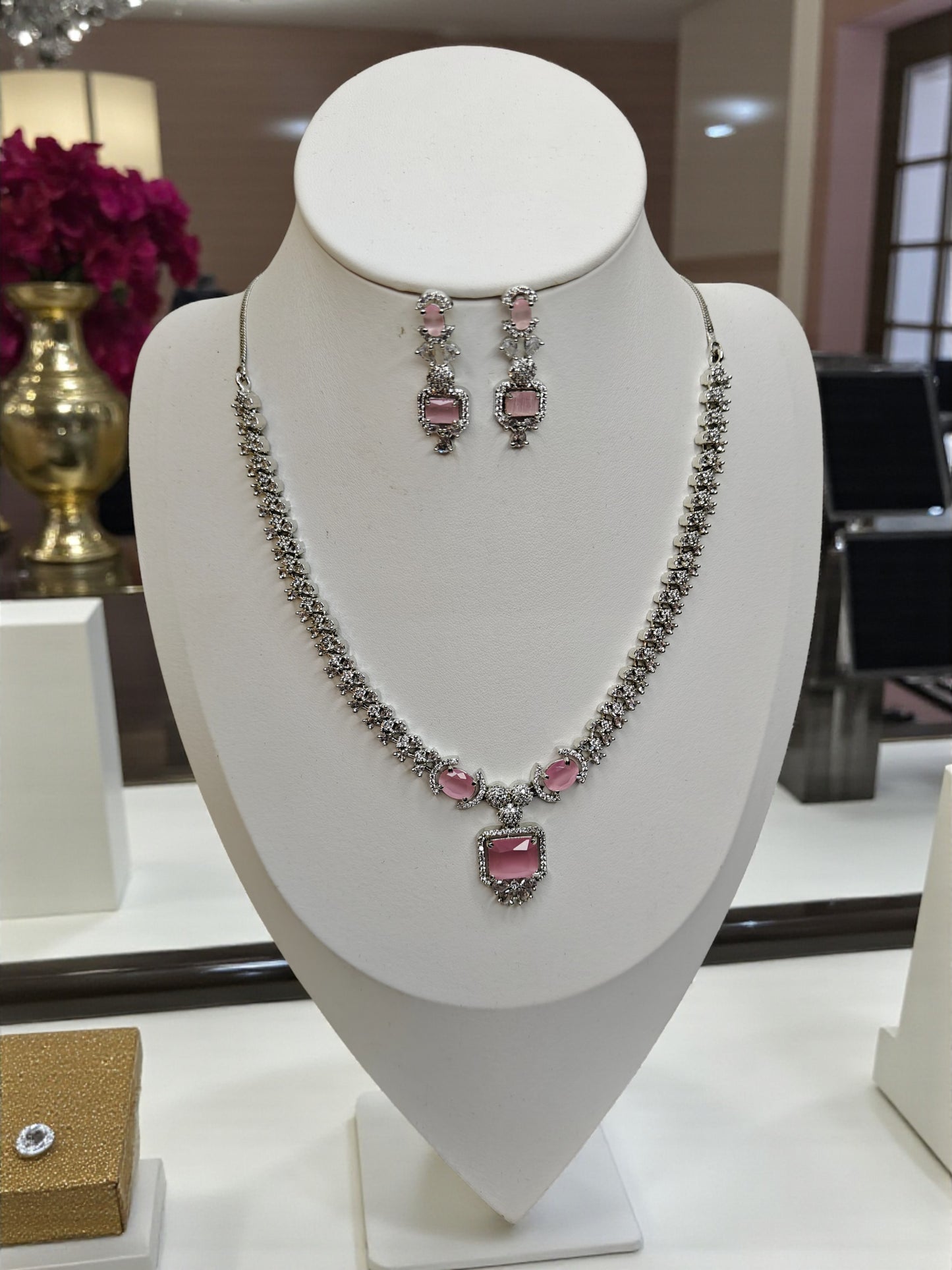 Sadhana Necklace Set - Pink