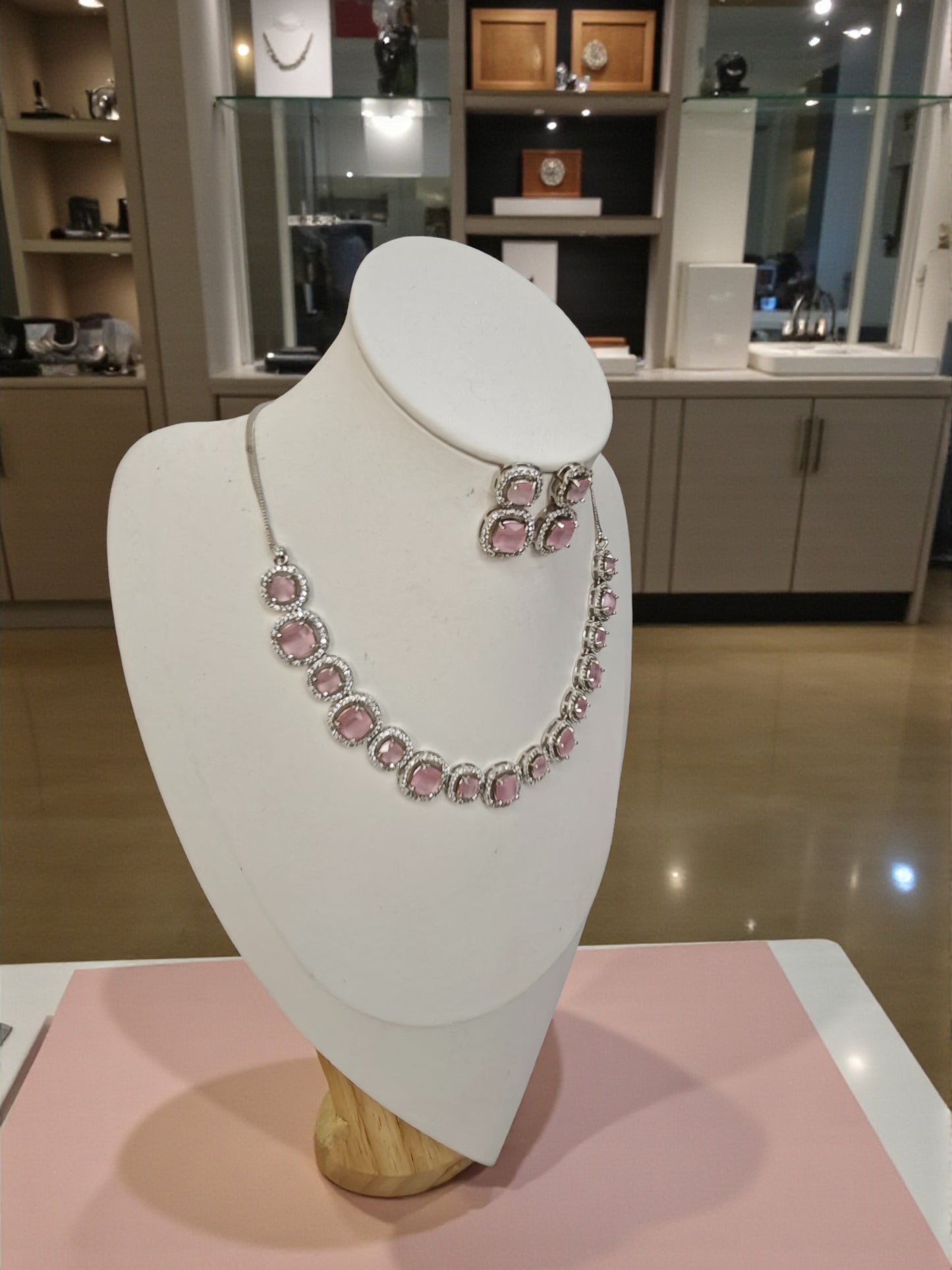 Sophia Necklace - Pink