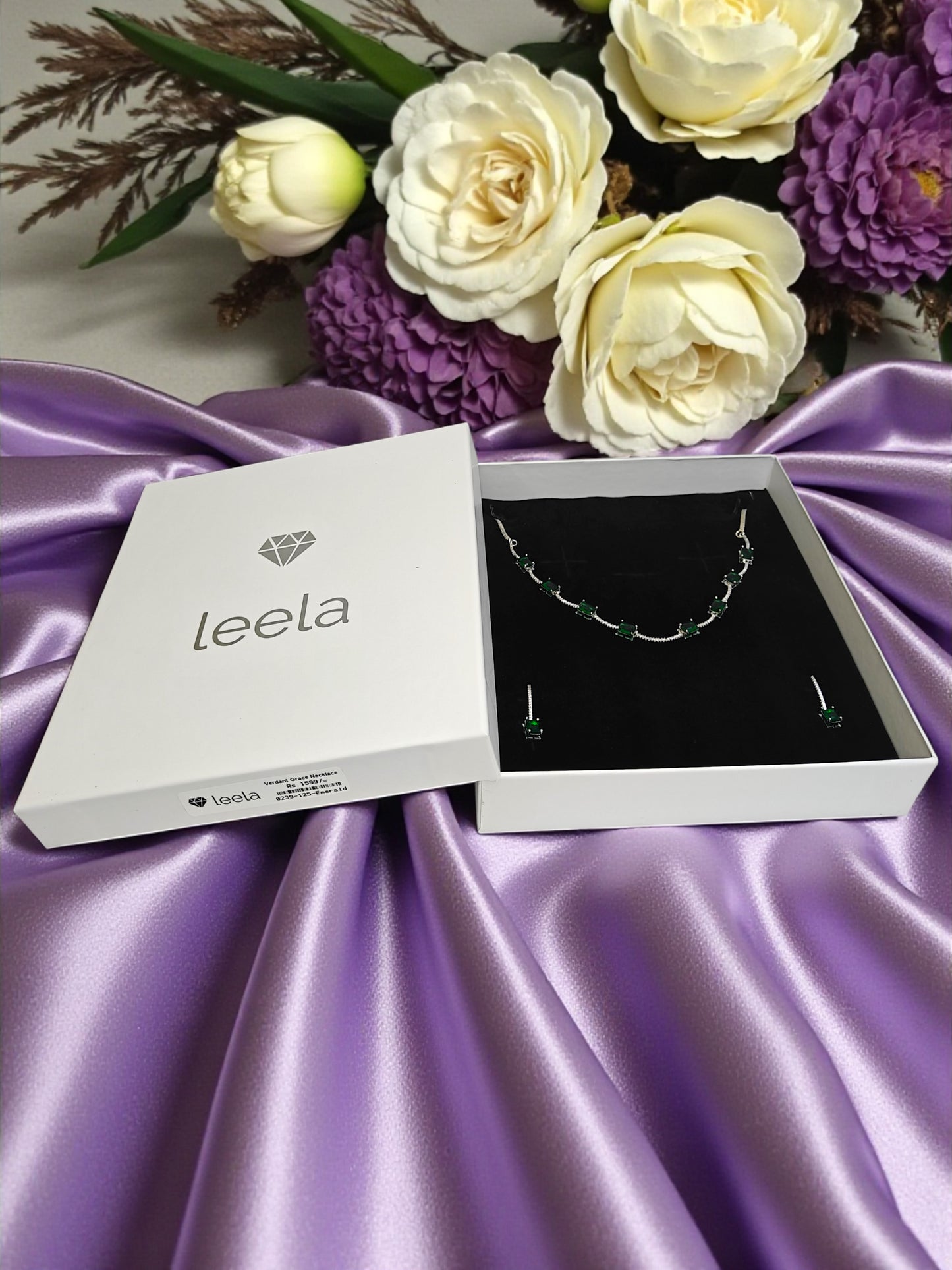 Verdant Grace Necklace - Emerald