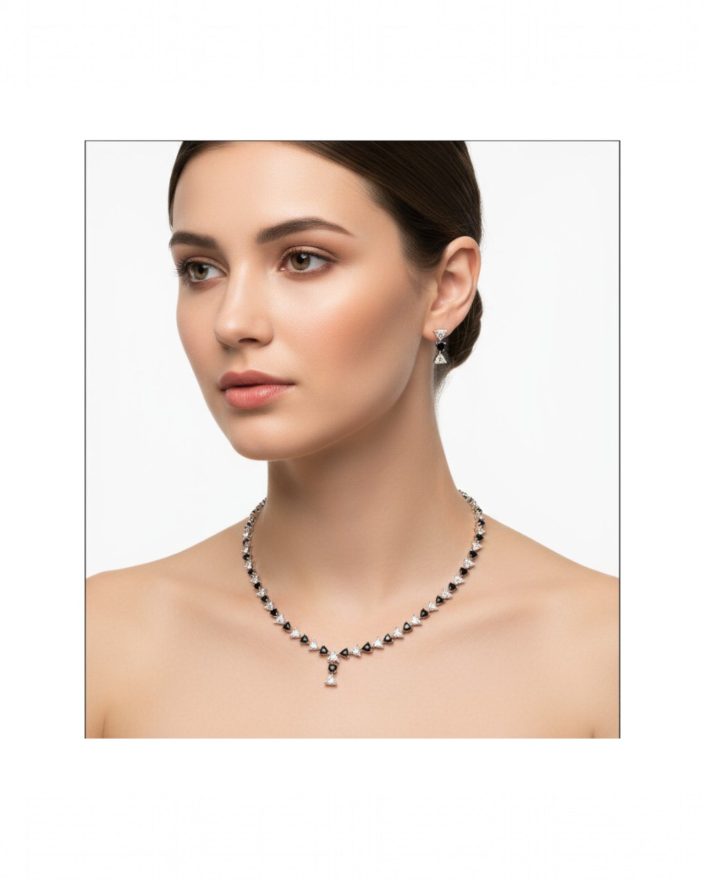 Dark Allure Necklace