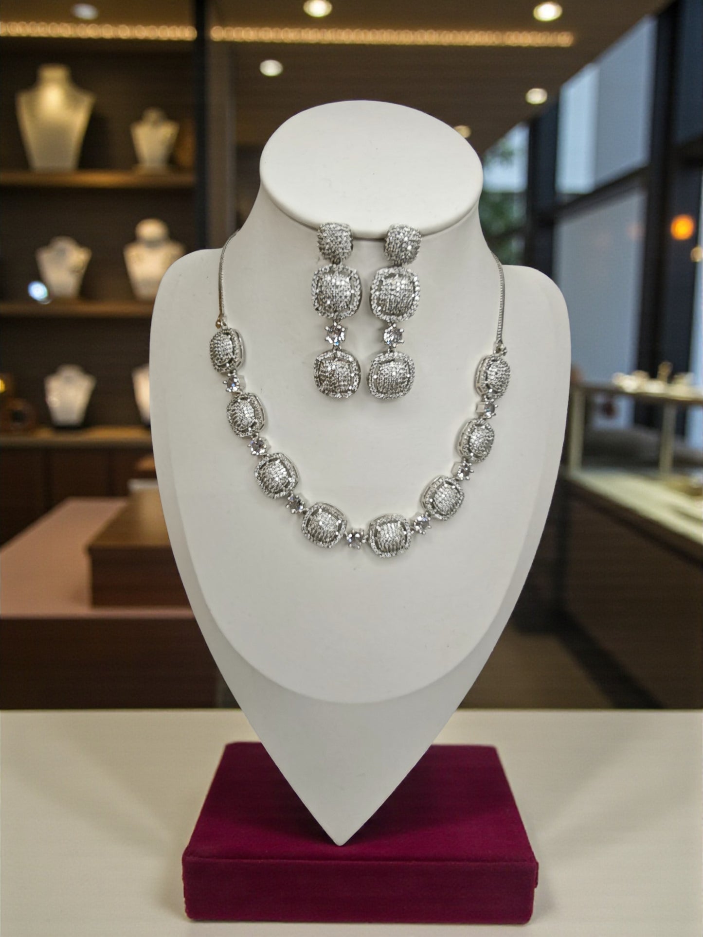 Marie Necklace - White