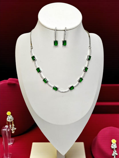 Verdant Grace Necklace - Emerald