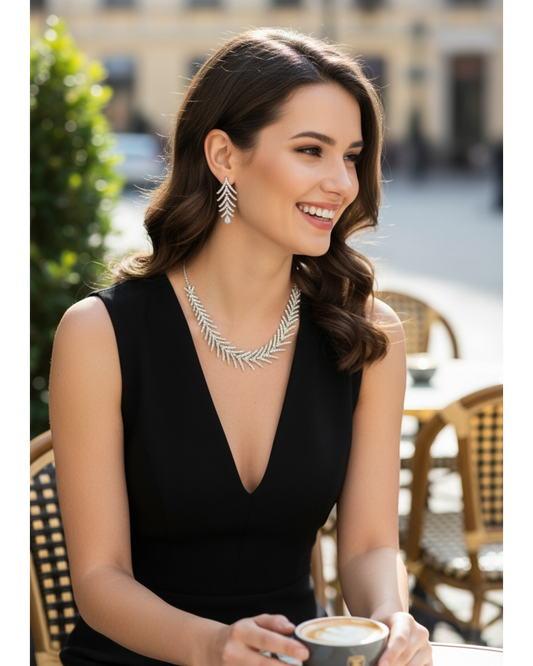 Alice Necklace - White