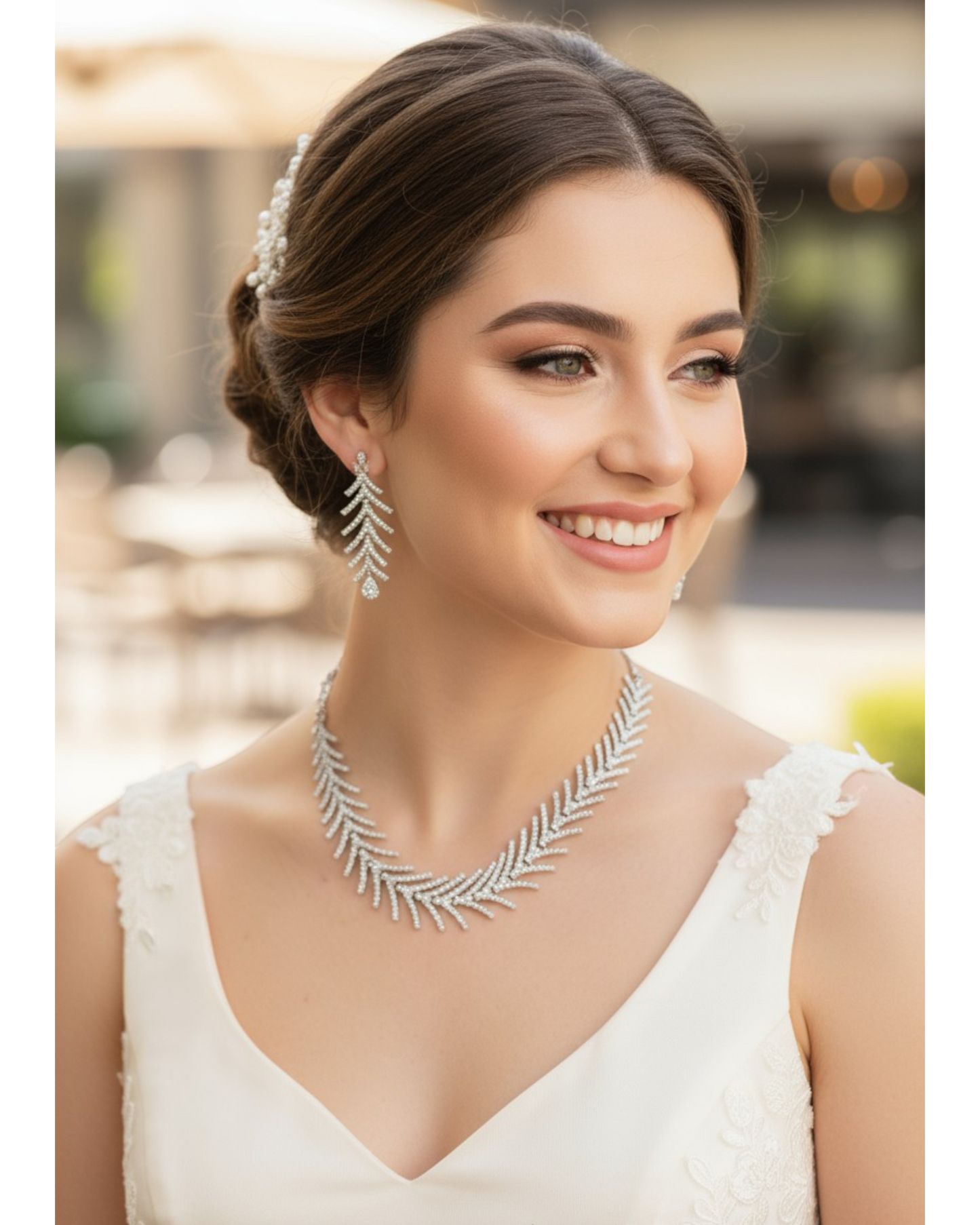 Alice Necklace - White